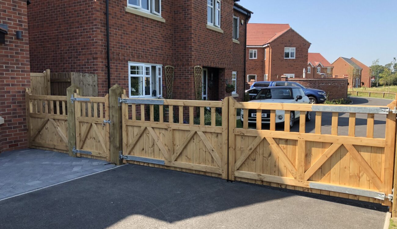 Wooden driveway deals gates near me